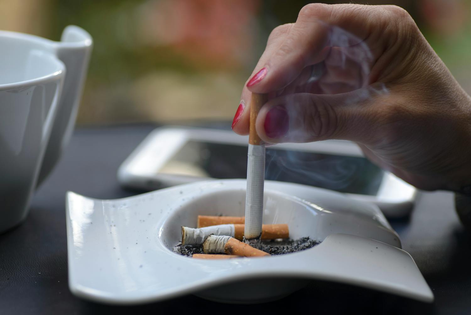 Laser pour arrêter de fumer : arnaque ou pas ?