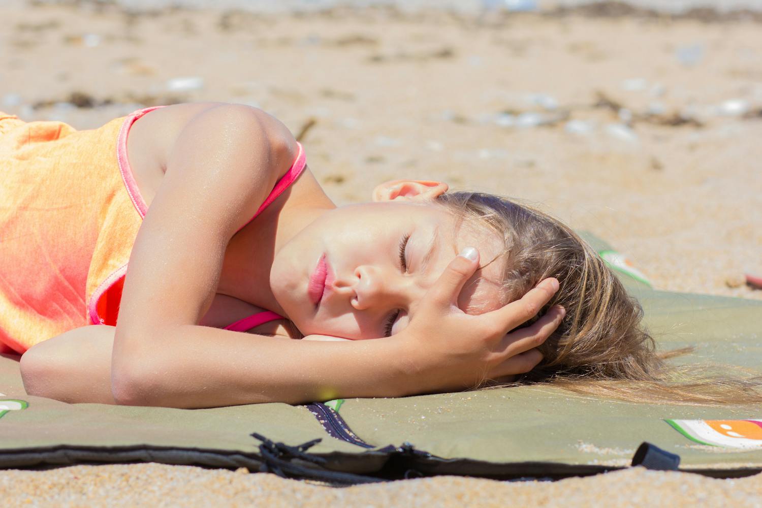 Comment reconnaître une insolation chez l'enfant ?