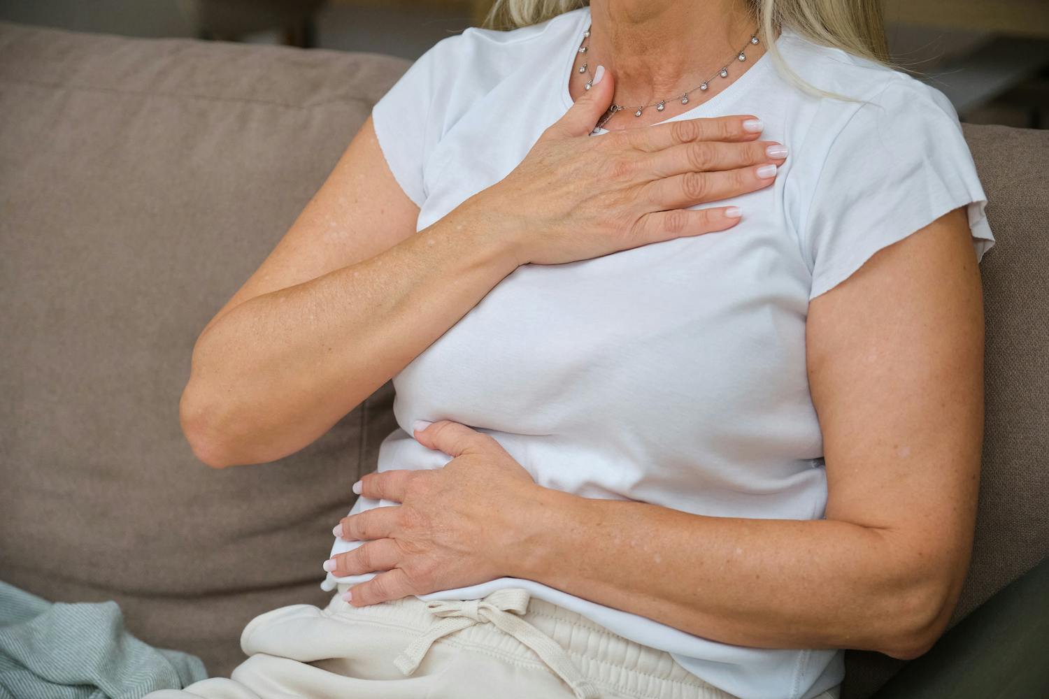 Le stress peut-il vraiment provoquer des reflux gastriques ?