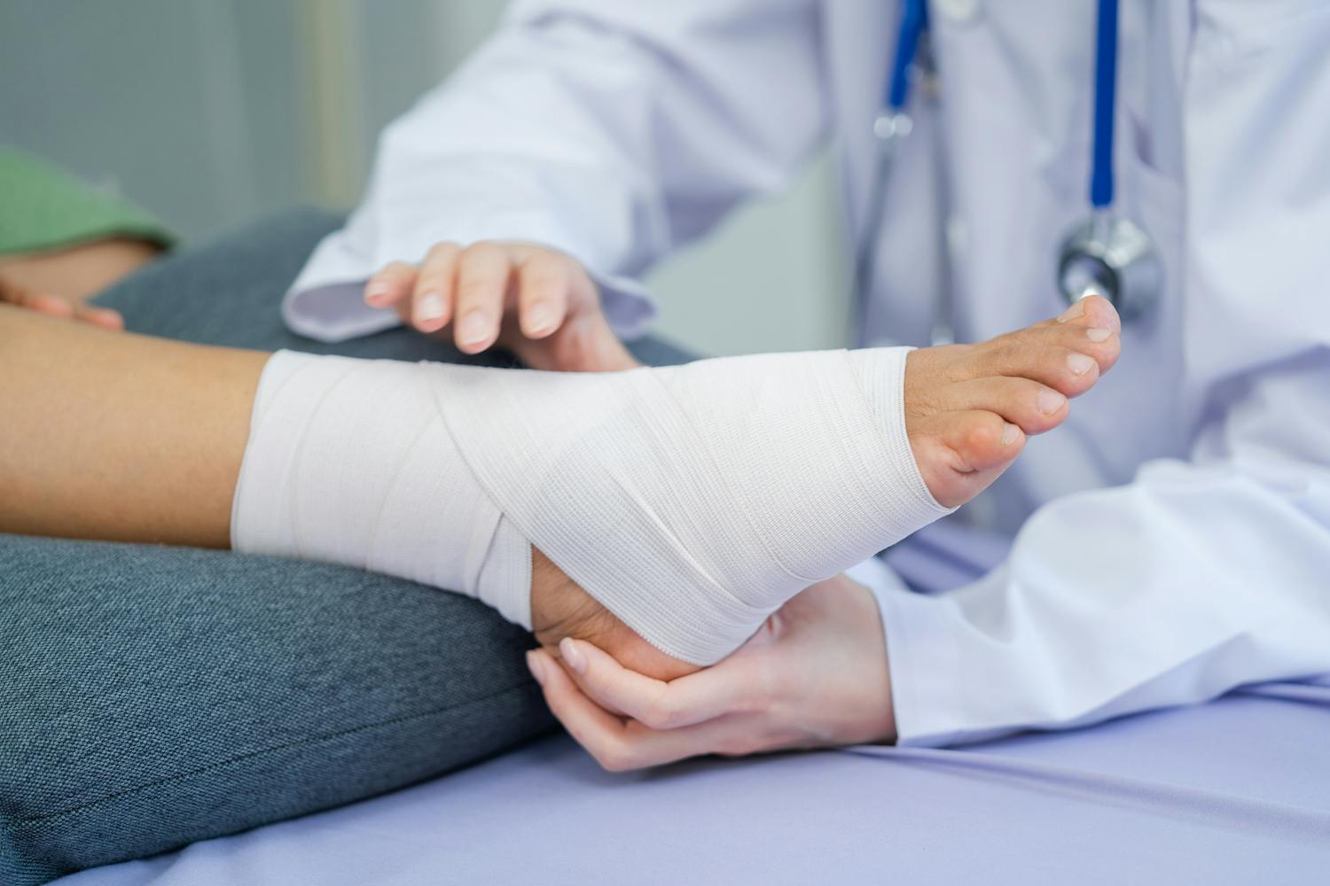 Strapping contre les entorses : ça marche ou pas ?